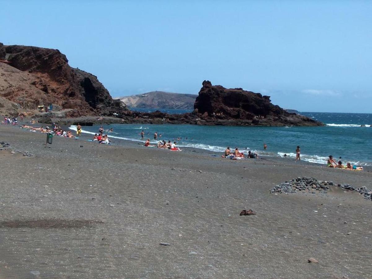 Burero Beach Stay - Quiet El Burrero ภายนอก รูปภาพ