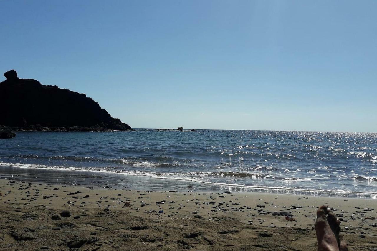 Burero Beach Stay - Quiet El Burrero ภายนอก รูปภาพ